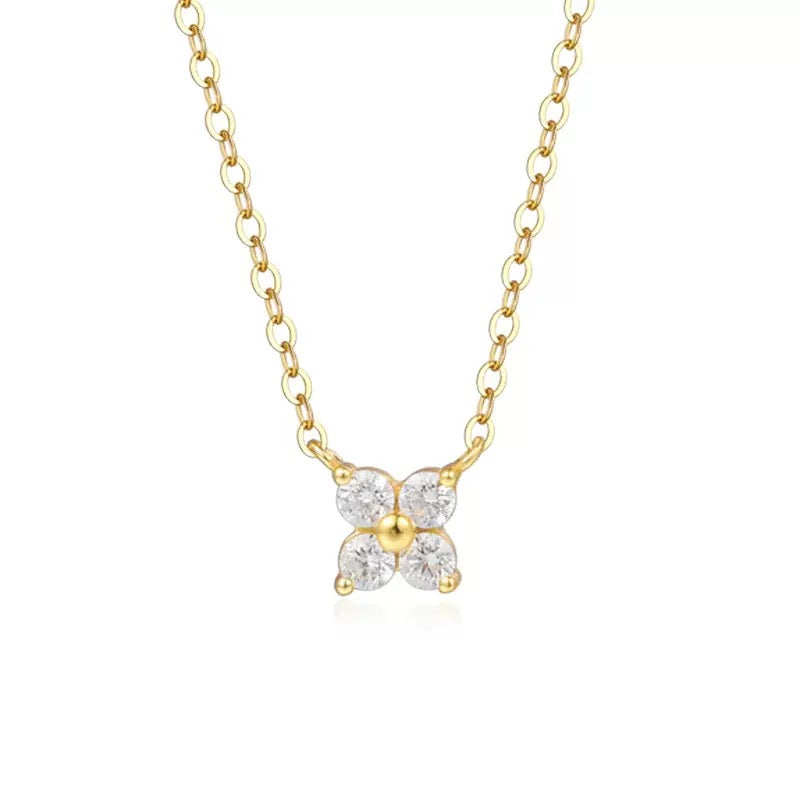 LAURA NECKLACE SILVER
