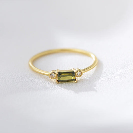 AMELIA RING PERIDOT