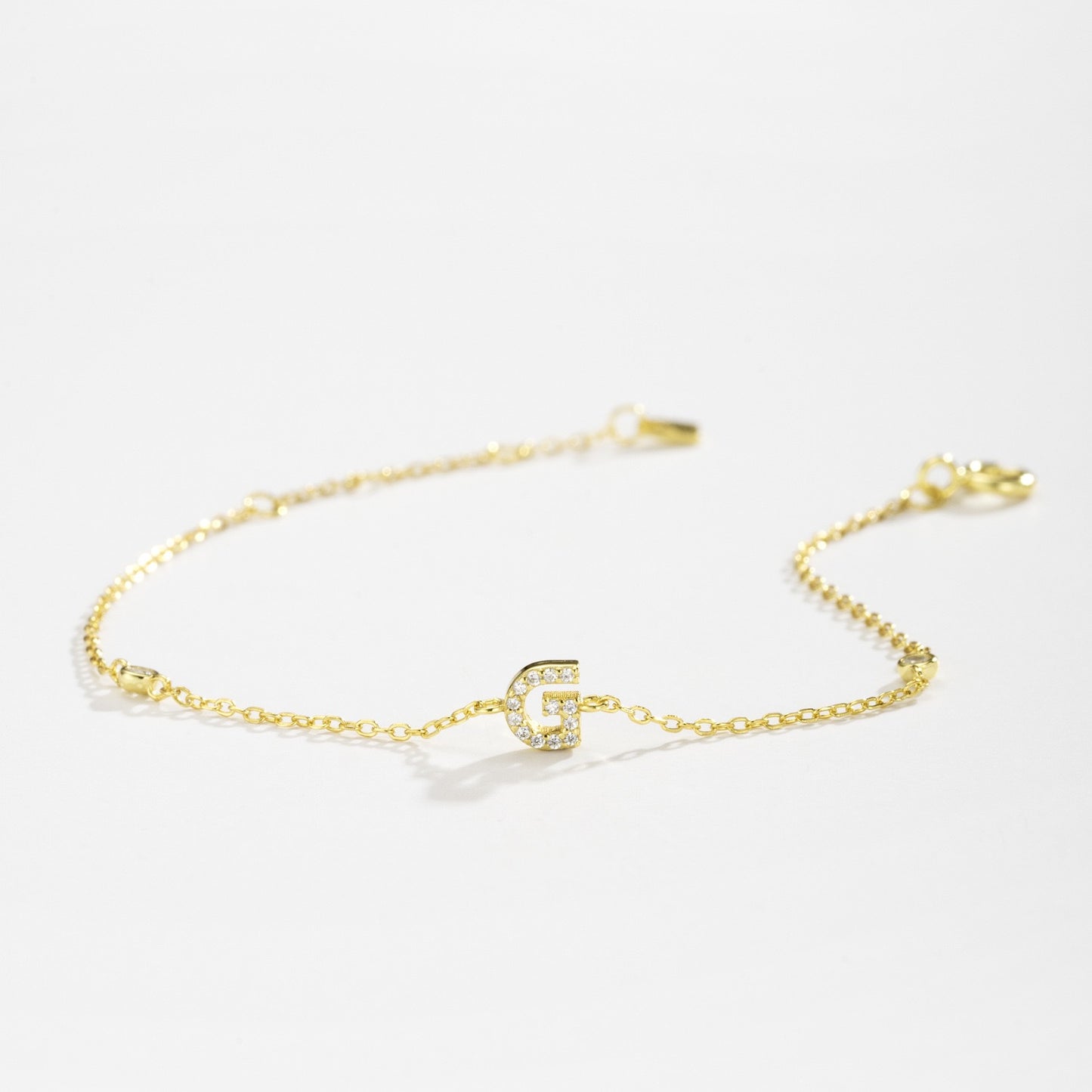 INITIAL BRACELET-GOLD