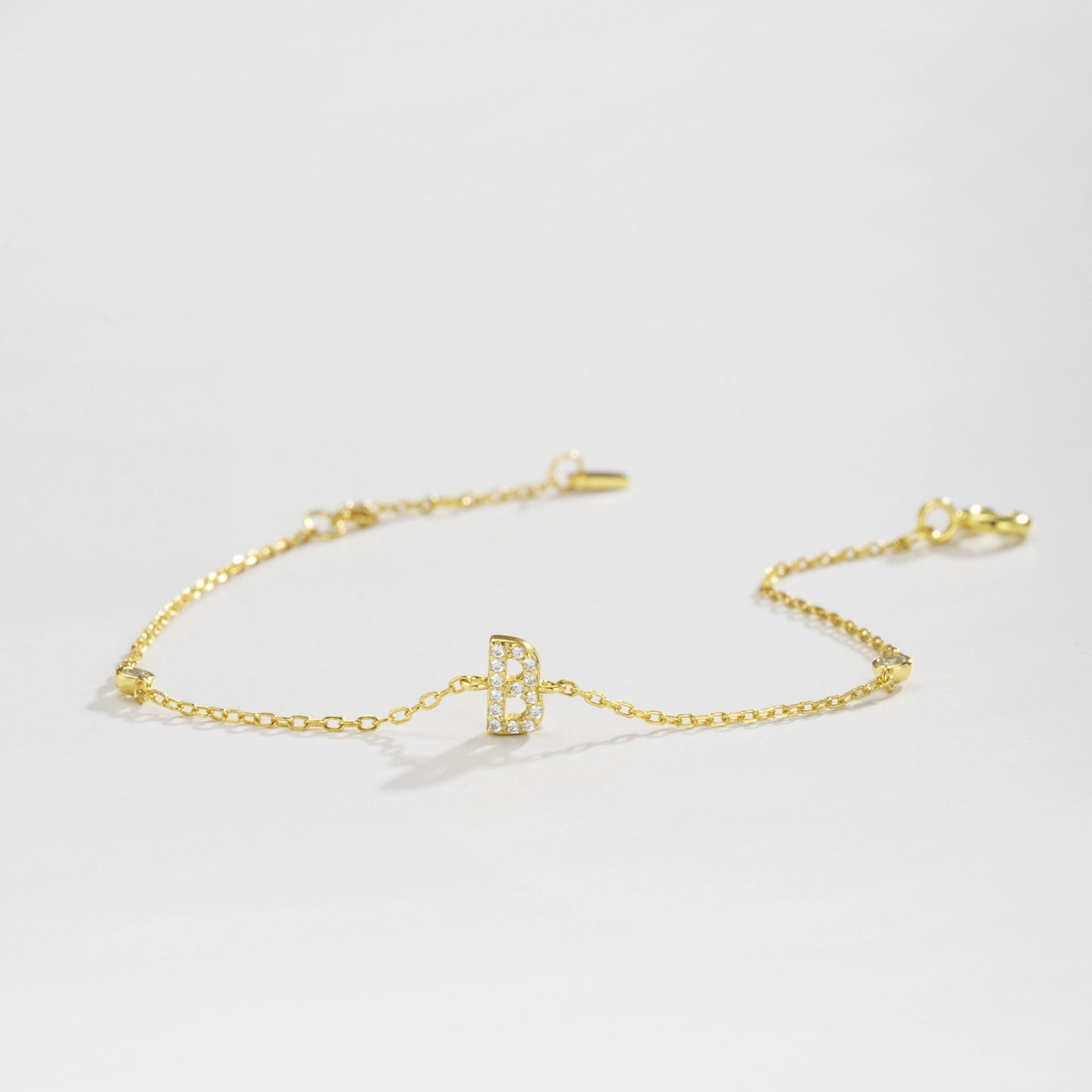 INITIAL BRACELET-GOLD